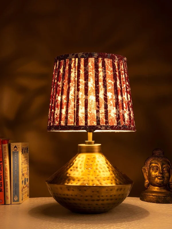 Golden Hammered Urn Lamp with Pleeted Multicolor Maroon Shade