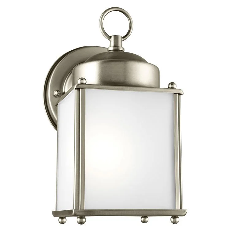 New Castle Single-Light Outdoor Wall Lantern